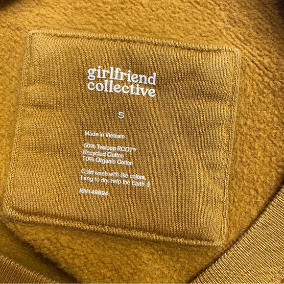 Girlfriend Collective Cropped Sweatshirt - Picture 8 of 9
